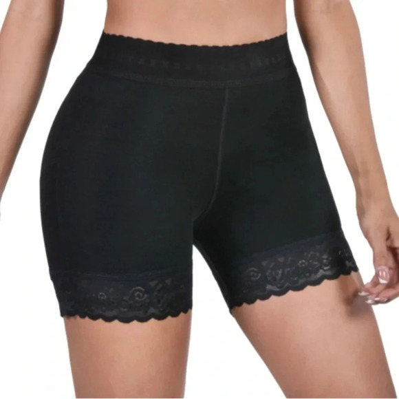 Lady Comfort BUTT LIFTER SHAPER SHORT
Colombian Shaper Tummy Control Black M/L - Picture 1 of 11